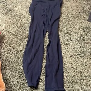 Size 14 Ivivva Leggings, In the color navy